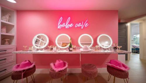 Bach & Bubbly House - 5BR, Pool, Gym & Glam Room - Villa - Foto 2