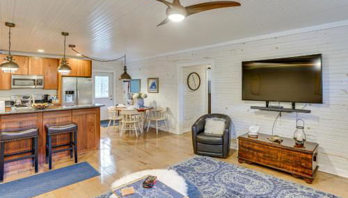 Walk to Marina and Beach Charming Home in Hardin - Foto 4