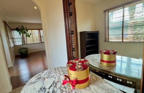 Prime West Los Angeles 4 Bedroom 2 Bathroom House - Foto 20