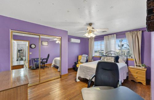 4BR Desert Oasis near Valley and Vegas - Foto 25