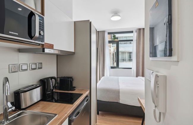 Limehome Piraeus Olive - Foto 38