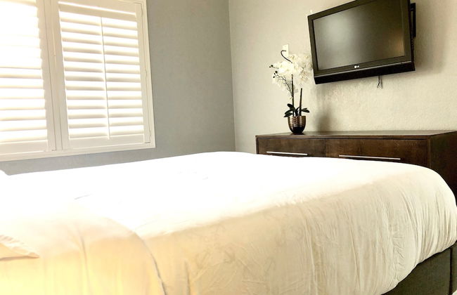 1305u- Volcano Bay, Pool Balcony View 2 Bedroom Suites - Foto 7