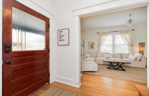 Family Haven with Hot Tub-Near Downtown Indy - Foto 9