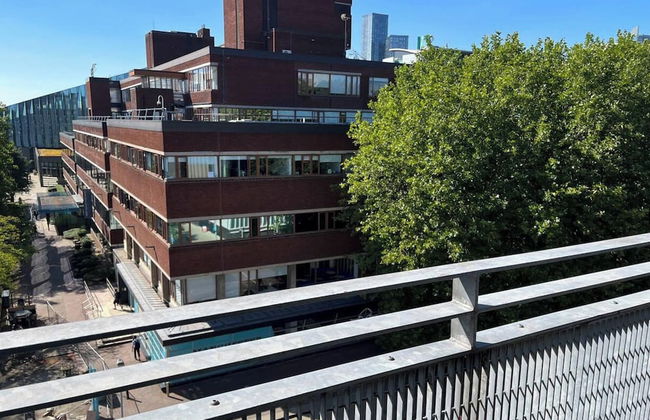 Lovely 2-bed Apartment in Manchester - Foto 16