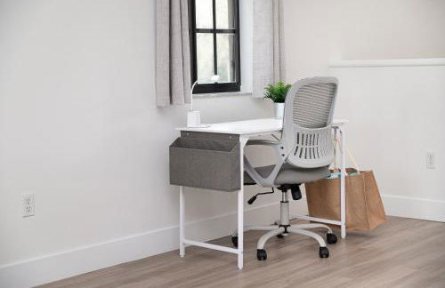 Newly Remodeled Lakefront Oasis - Foto 15