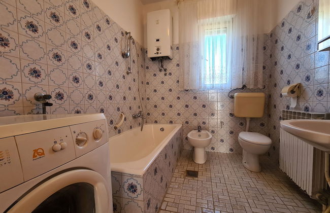 Apartment 930 - Photo 19