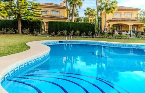 Cozy Villa in Marbella-Estepona - Photo 49