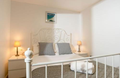 Chalet Hot Tub Lodge 2 by Interhome - Foto 9