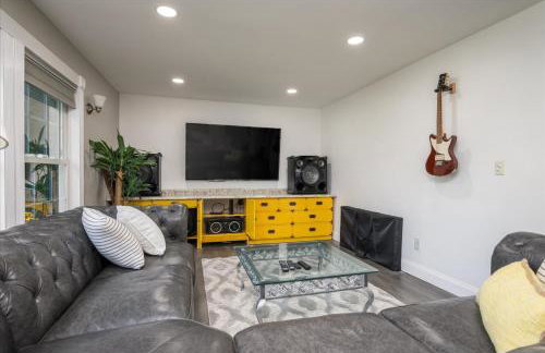 2 BEDROOM HOT TUB WASHER dRYER PVT BACKYARD - Foto 9