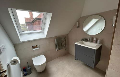 Goring River Retreat with Gym and Wellness Area - Photo 10