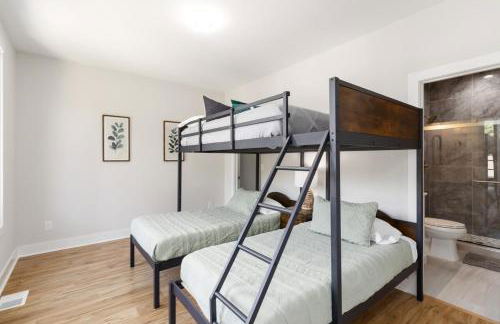 Brand-New 3Story Home with Rooftop in Midtown - Foto 29