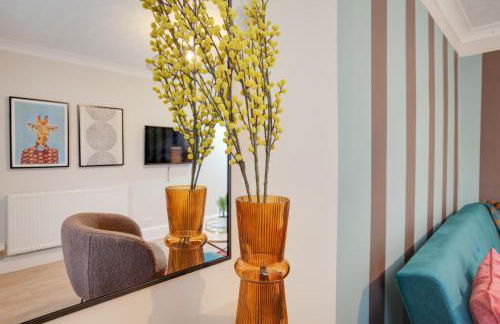 Ann’s Place - 2 Bed House Central Romford - Free Parking & Garden - Foto 4