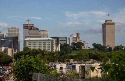 Luxury and Spacious Home with Private Garage and Fire Pit - Foto 48