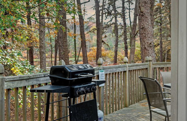 Mohegan by Avantstay Private Dock + Firepit Community Pool + Beach - Photo 32