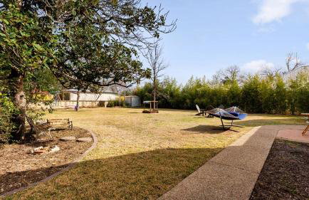 Southern Charm off The Square Sleeps 10 Firepit - Foto 35