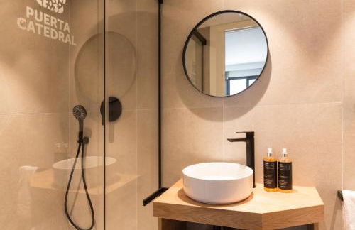 Puerta Catedral Suites - Photo 21