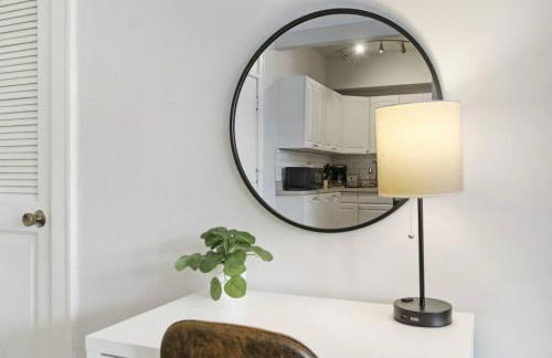 Prime & Stylish 1BR Hideaway - Dorchester 306 - Photo 17