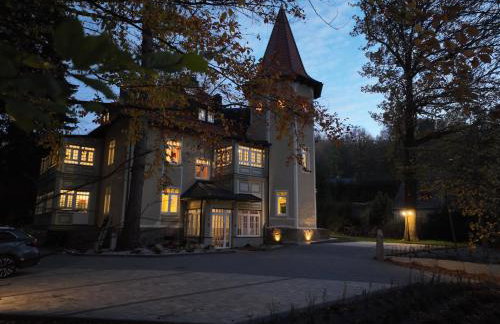 Zamek Przesieka - Foto 27