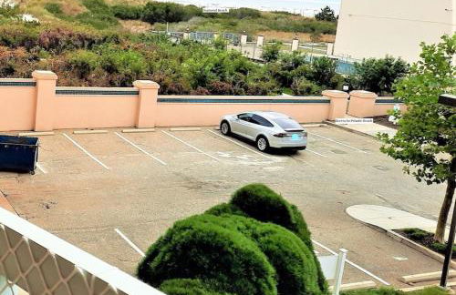 1B/1B condo with Ocean views, Resort style, Free WIFI, Few steps to the Beach!! - Foto 10