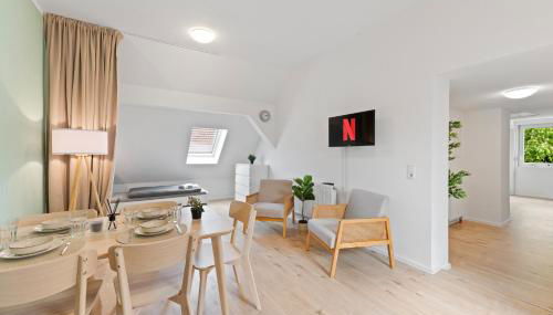 Moderne Monteurwohnungen in Nürtingen Zentrum Kitchen, Wifi, Smart TV - Foto 1