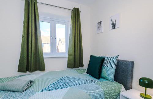 3 Bedroom Semi-Detached Home Sleeps 5 with Driveway - Foto 24