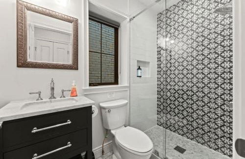Stately DC Rowhome Spacious 7BR & 4BA #DCottage - Foto 26