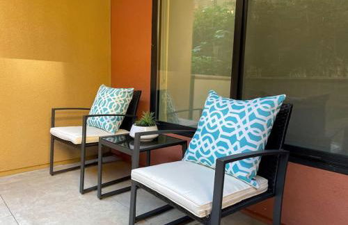 Bright Top Floor-Elevator-Walk Downtown-Laundry - Foto 15