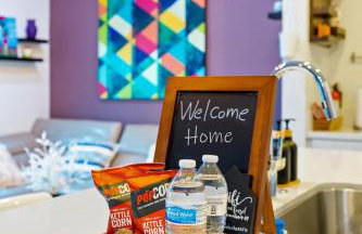 Chic Silver Lake Oasis with Breathtaking City Skyline Views, Private Rooftop & Garage - Foto 10