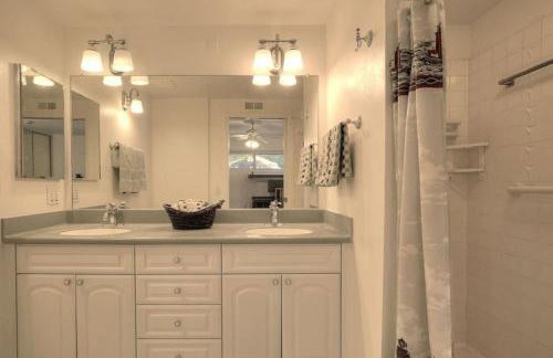 Stunning 4BR Laguna Hills Oasis with Private Pool - Foto 25