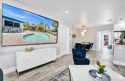 NEW! Private Oasis with Heated Pool Minutes to Wilton Dr and the Beach - Photo 19