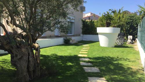 La maison de Virginie 6 a 12 personnes -300 m de la plage- vélos a disposition - Foto 2, Garden, Garden view