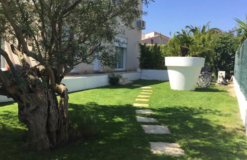 La maison de Virginie 6 a 12 personnes -300 m de la plage- vélos a disposition - Foto 2