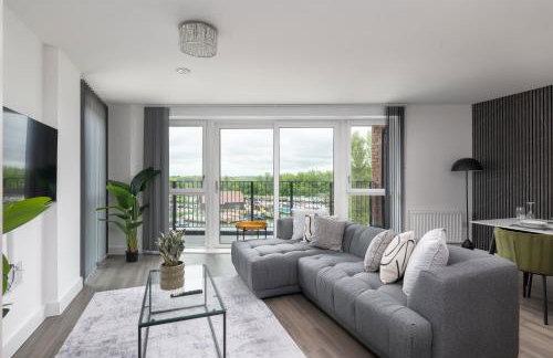 Lovely Home Near Canal, Park, & Central MK - Foto 1