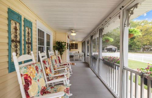 Imperial Porch Haven Cozy Fire Pit Fenced Yard - Foto 67