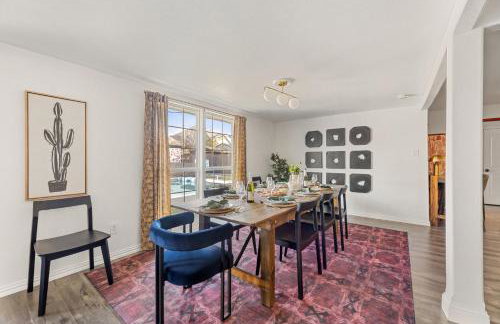 Texas Willow Ranch - Epic Luxury Retreat with Pool, Game room, Soccer, BBQ, Fire table - Foto 30