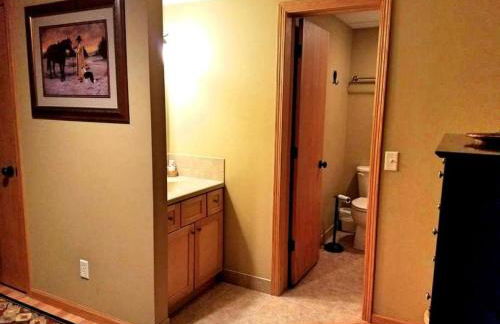 Roomy Vacation Rental for Two with a Private Bathroom near Cedar Rapids, Iowa - Foto 19