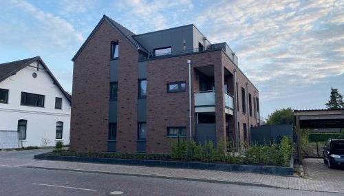 Helle Dachgeschosswohnung in Bockhorn, LK Friesland - Foto 2