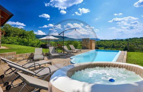 Beautiful Home In Kraljev Vrh With Wifi - Foto 1