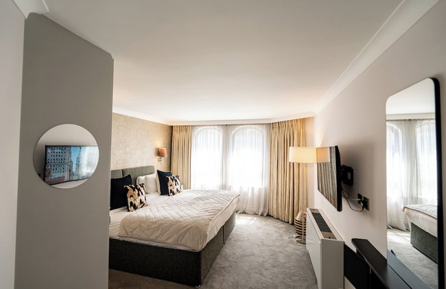 Mayfair House - Photo 95