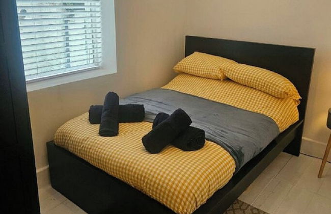 Seaside Haven Coastal Comfort 200m from the Beach - Foto 6