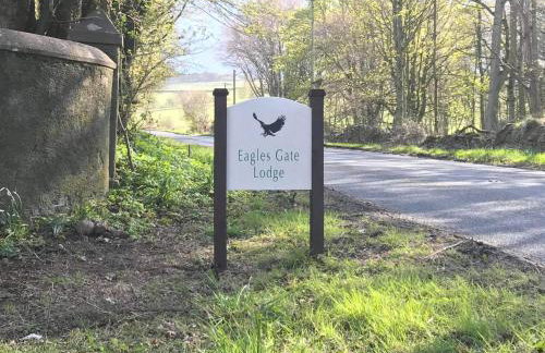 Eagles Gate Lodge - Photo 30