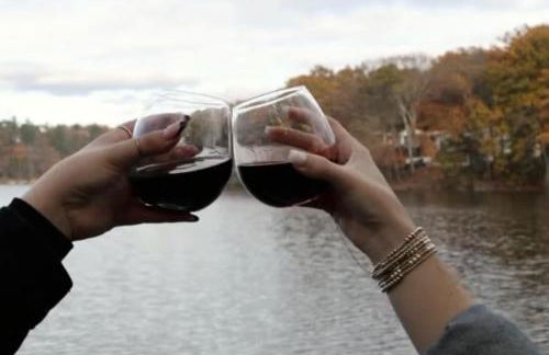 Couples Lakefront Retreat in the Poconos - Foto 15