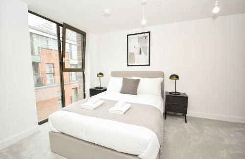 Modern 1 Bed Flat in Central Manchester w Balcony - Foto 26