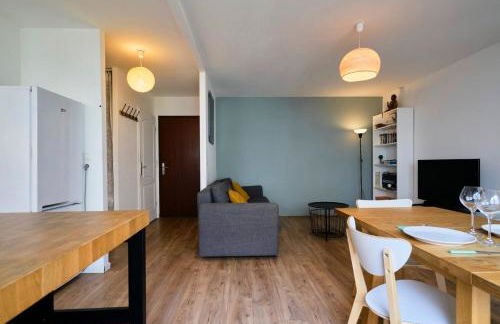 Apartment balconyparking space near train station - Foto 8