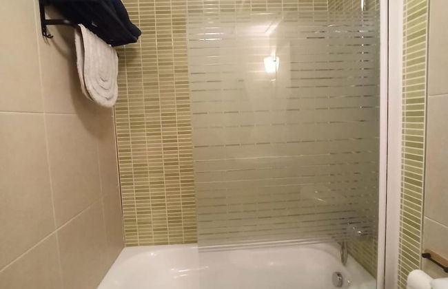 2 Bed Apt - Close To Beach - Pool - Balcony - Foto 7