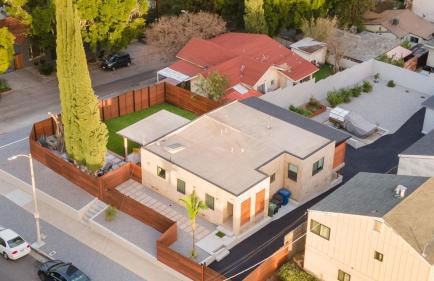 City Living by Avantstay Large Outdoor Area - Photo 31