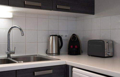 One bedroom apartment at the foot of the stations - Foto 15