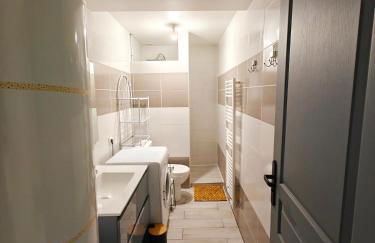 Maison de plain-pied avec un grand jardin - Photo 18