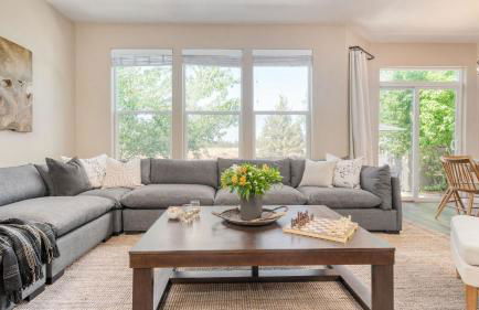 Canal Trail Base Camp by AvantStay Hot Tub Deck Walk to Pickleball 10 Min to Bend Family Friendly - Foto 24