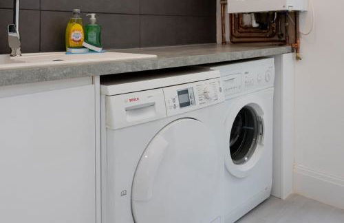 The Wilmslow House Free Parking - Close to Airport - Foto 15